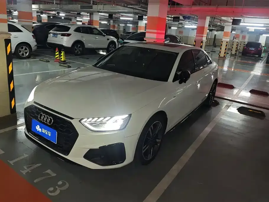 Audi A4L 2022 из CN, фото 1