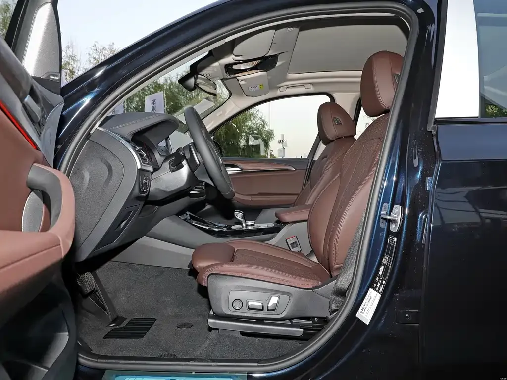 BMW X3 2022 из CN, фото 2