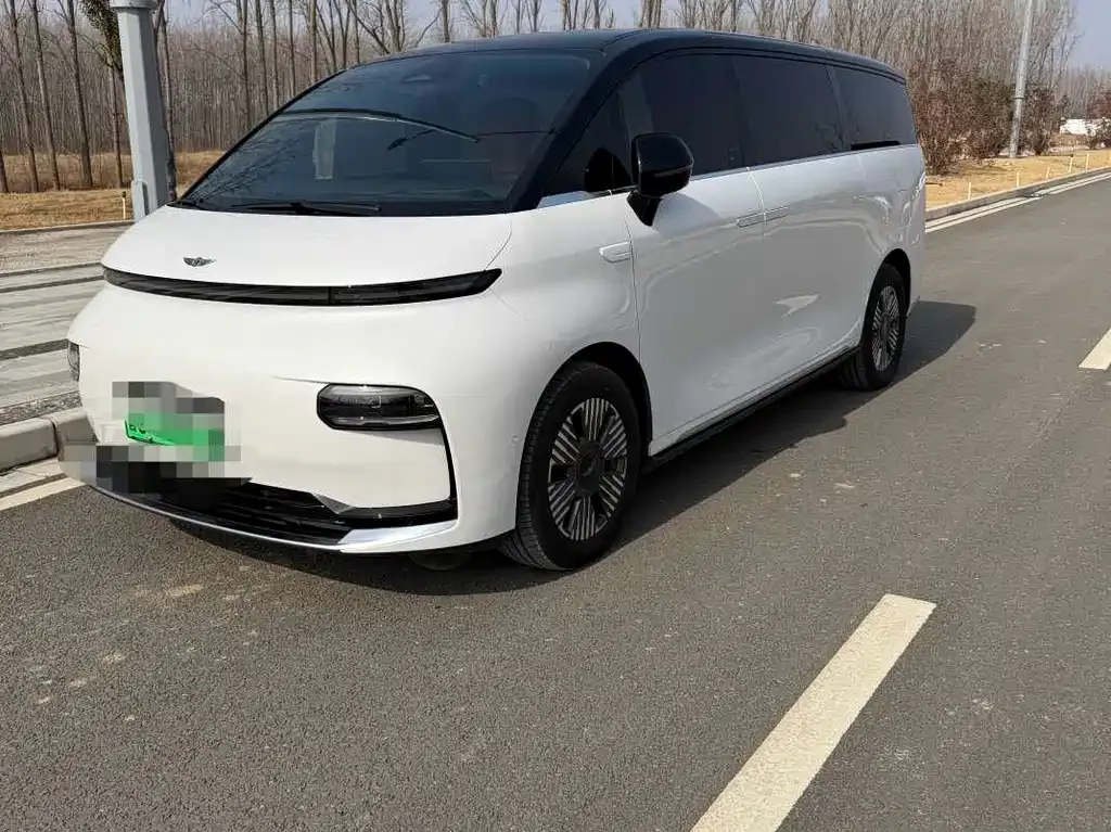 Geely Yizhen L380 2025 из CN, фото 3