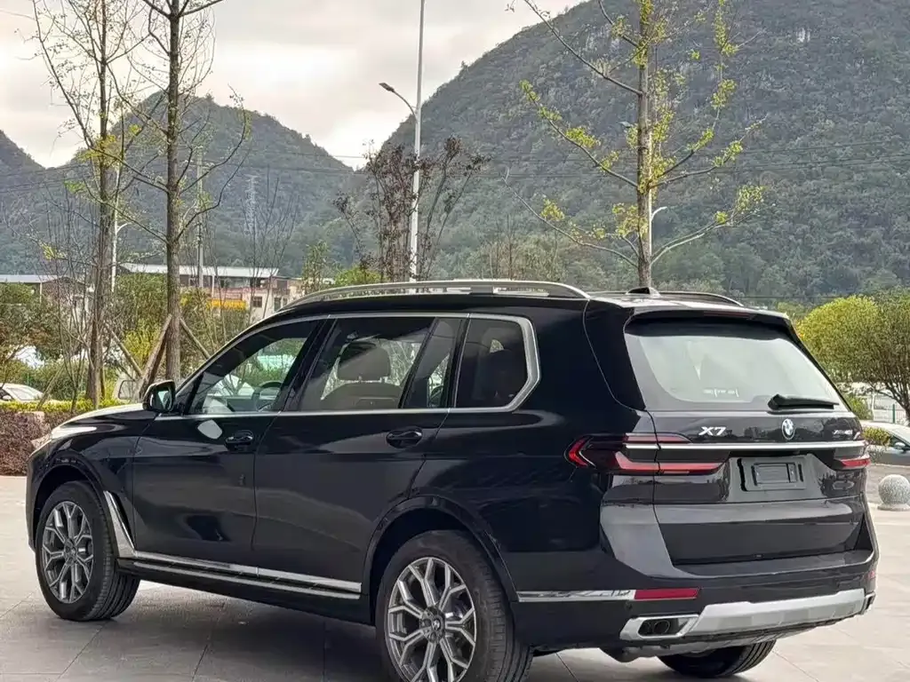 BMW X7 2025 из CN, фото 9