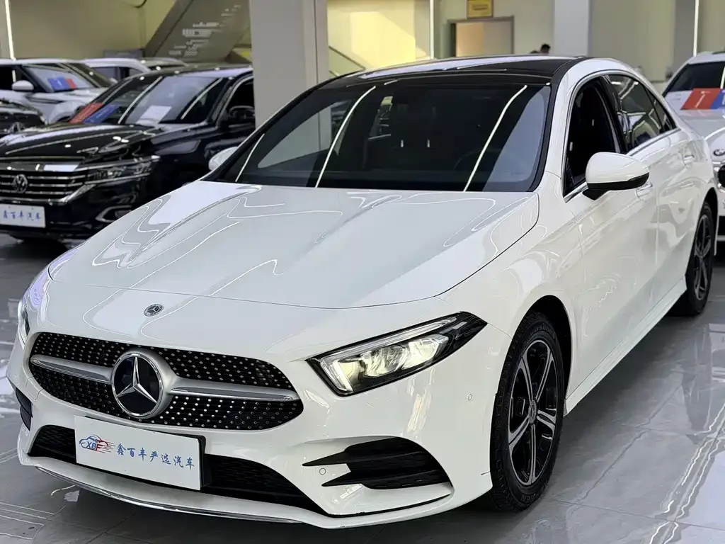 Mercedes-Benz A-Class 2023 из CN, фото 1
