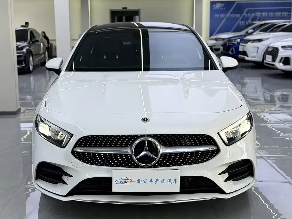 Mercedes-Benz A-Class 2023 из CN, фото 8