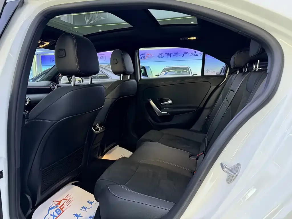 Mercedes-Benz A-Class 2023 из CN, фото 3