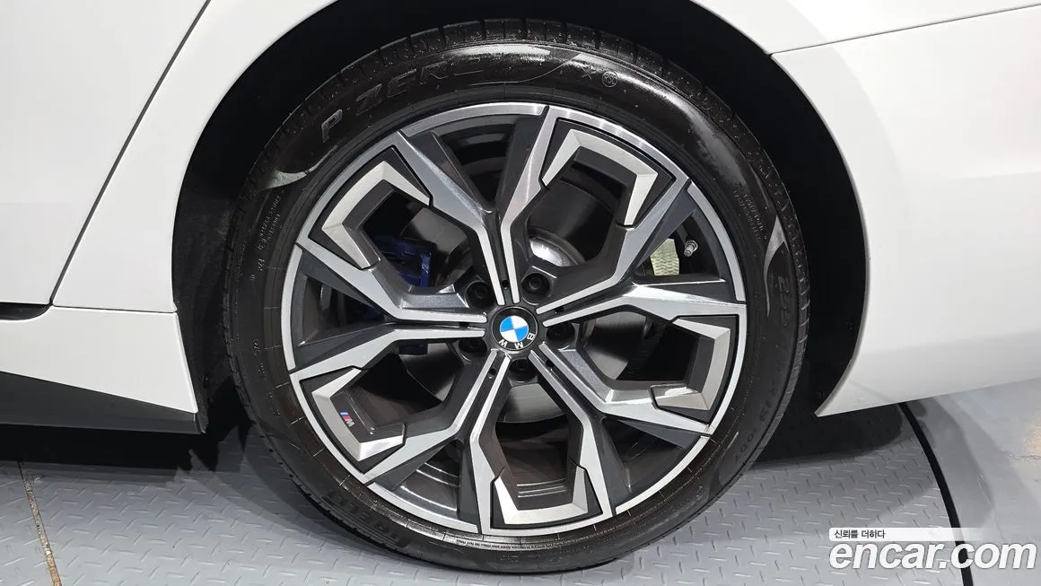BMW 4-Series 2024 из KR, фото 6