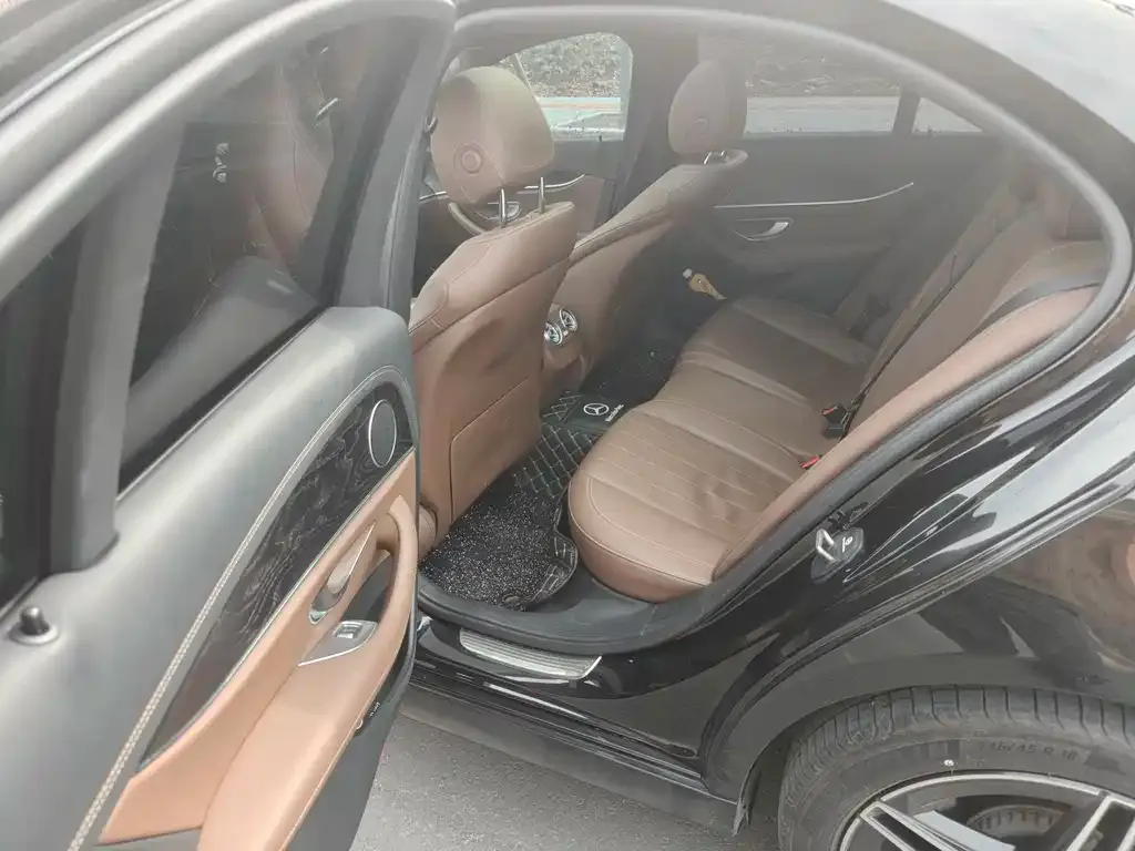 Mercedes-Benz E-Class (Import) 2021 из CN, фото 2