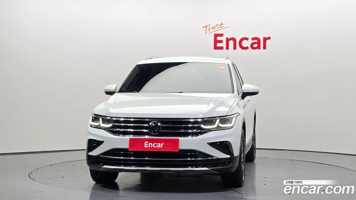 Volkswagen Tiguan — фото 4