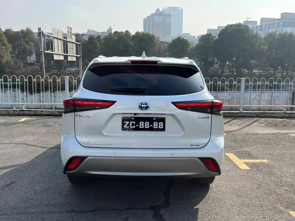 Toyota Highlander 2022 из CN, фото 9