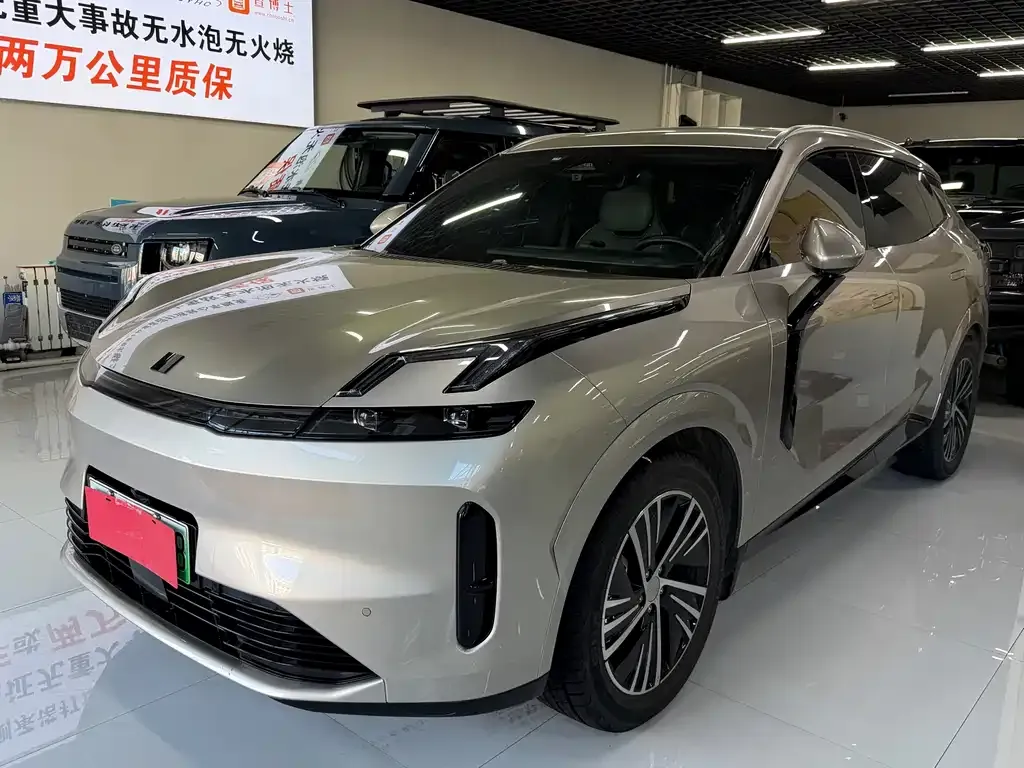 Lynk & Co 08 EM-P 2024 из CN, фото 1