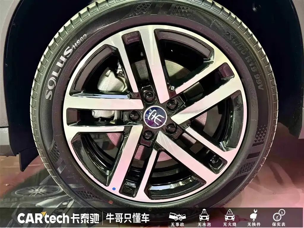 BYD L DM-i — фото 8
