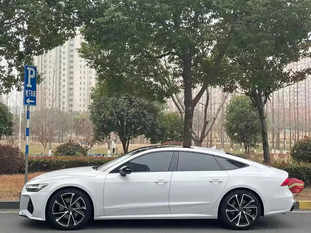 Audi A7 2021 из CN, фото 7