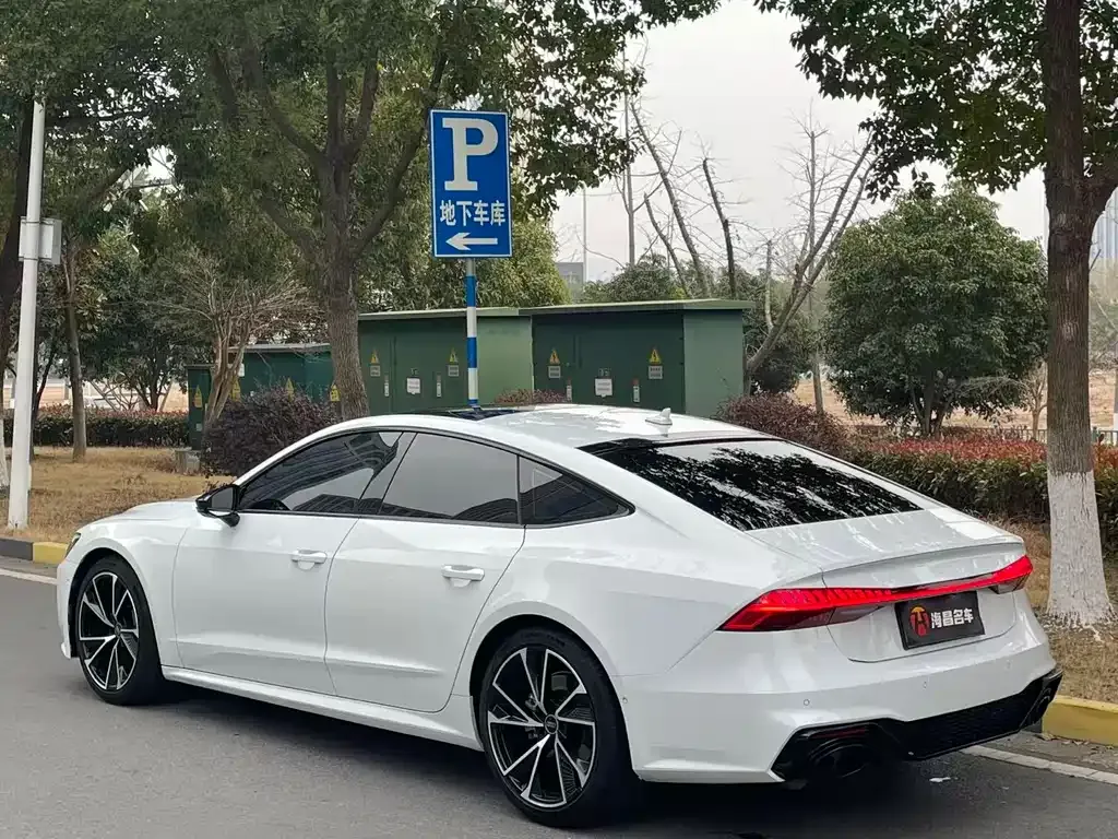 Audi A7 2021 из CN, фото 4