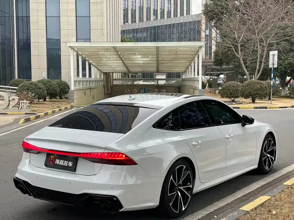 Audi A7 2021 из CN, фото 5