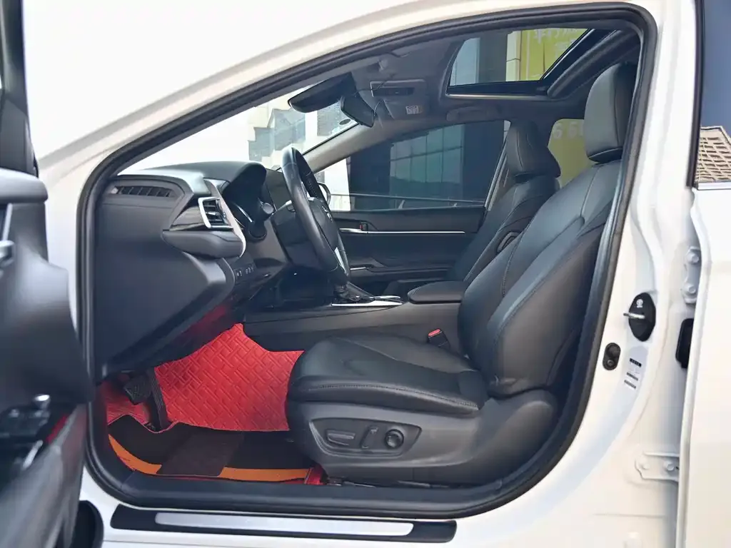 Toyota Camry 2022 из CN, фото 5