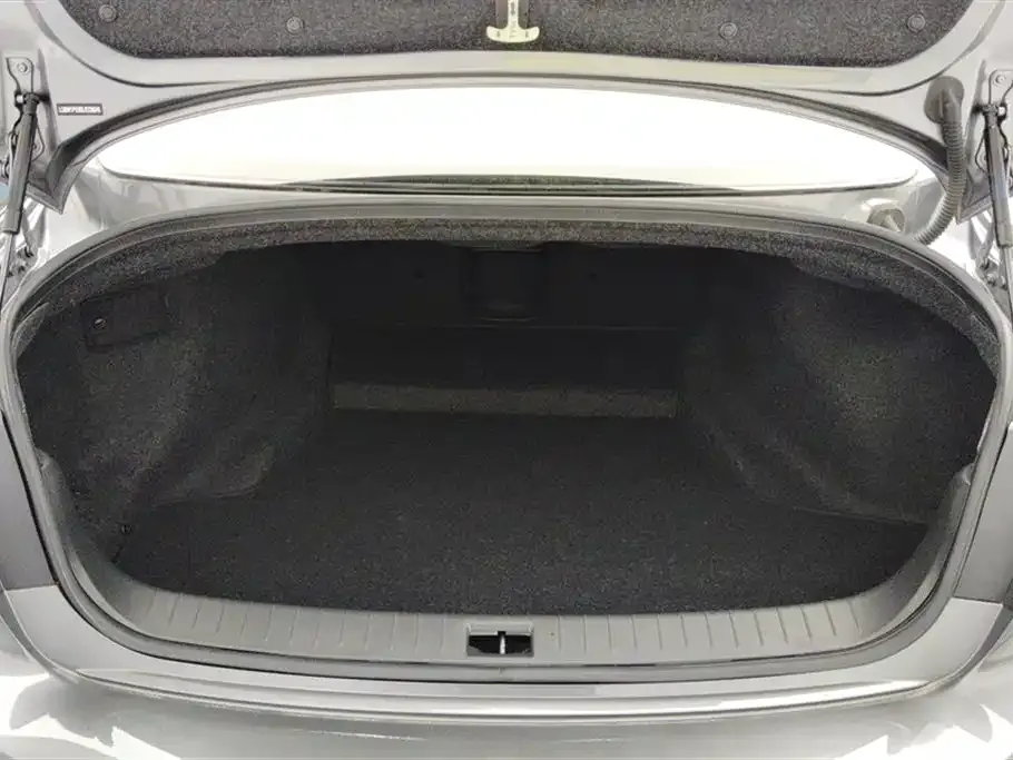 Infiniti Q50L 2021 из CN, фото 6