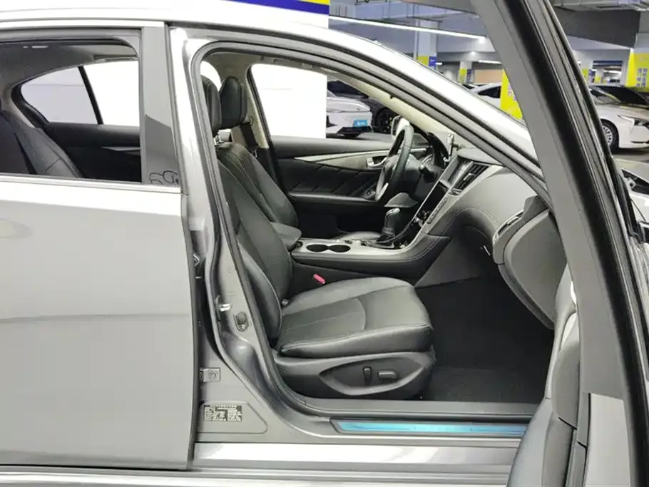 Infiniti Q50L 2021 из CN, фото 5
