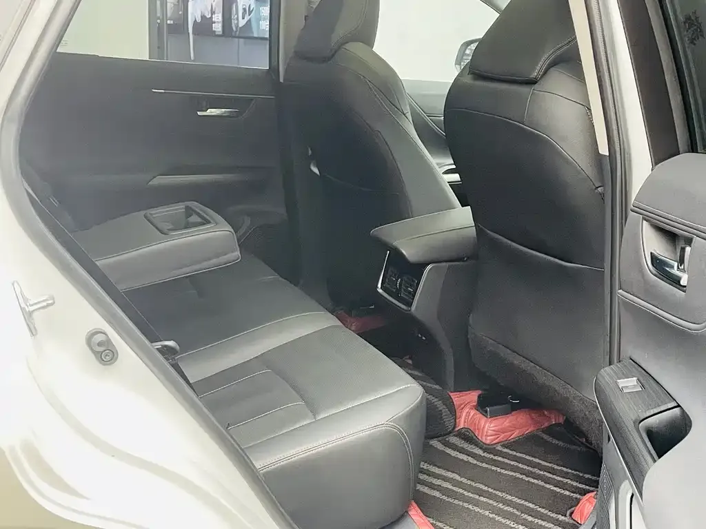 Toyota Harrier — фото 7