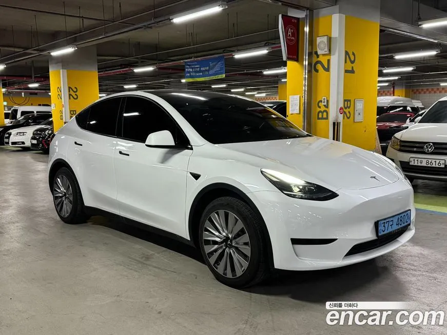 Tesla Model Y — фото 5