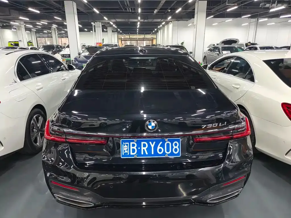 BMW 7 Series 2021 из CN, фото 6