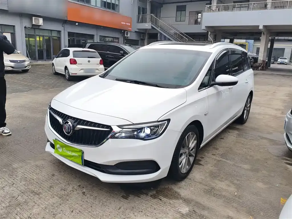 Buick GL6 2023 из CN, фото 1