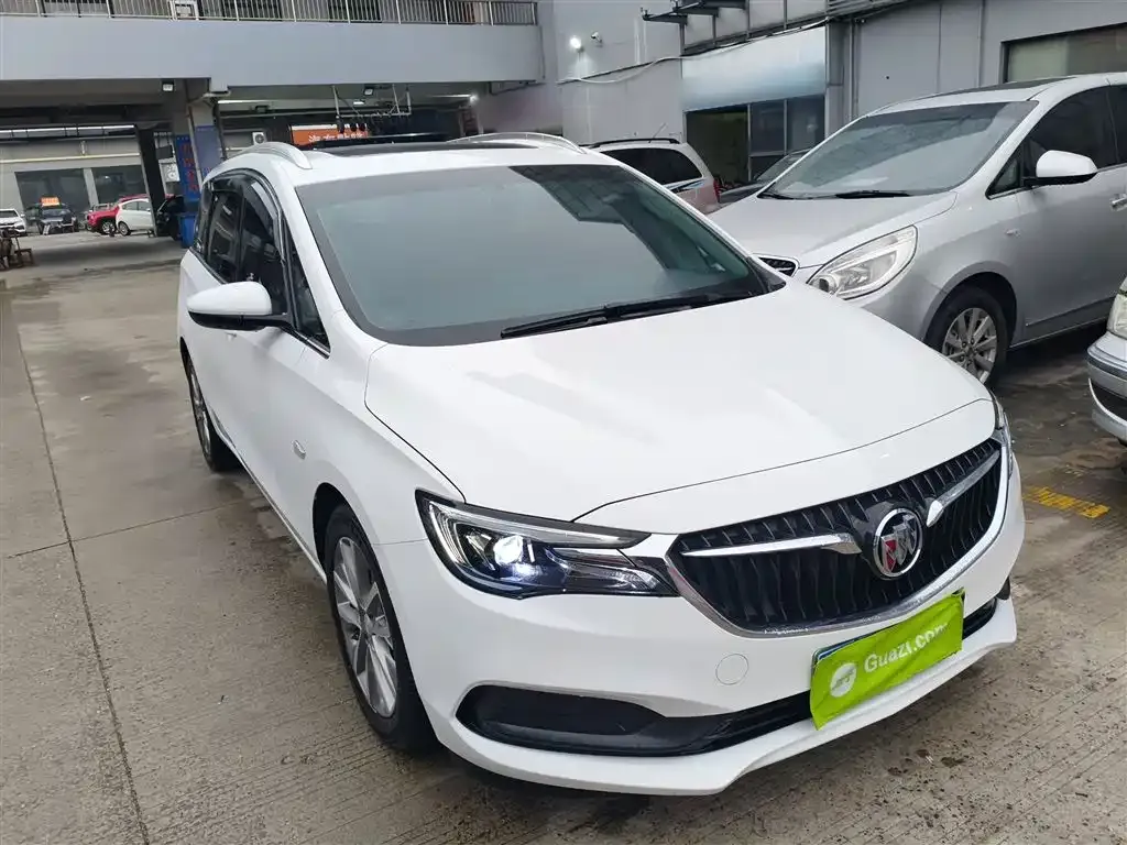 Buick GL6 2023 из CN, фото 6