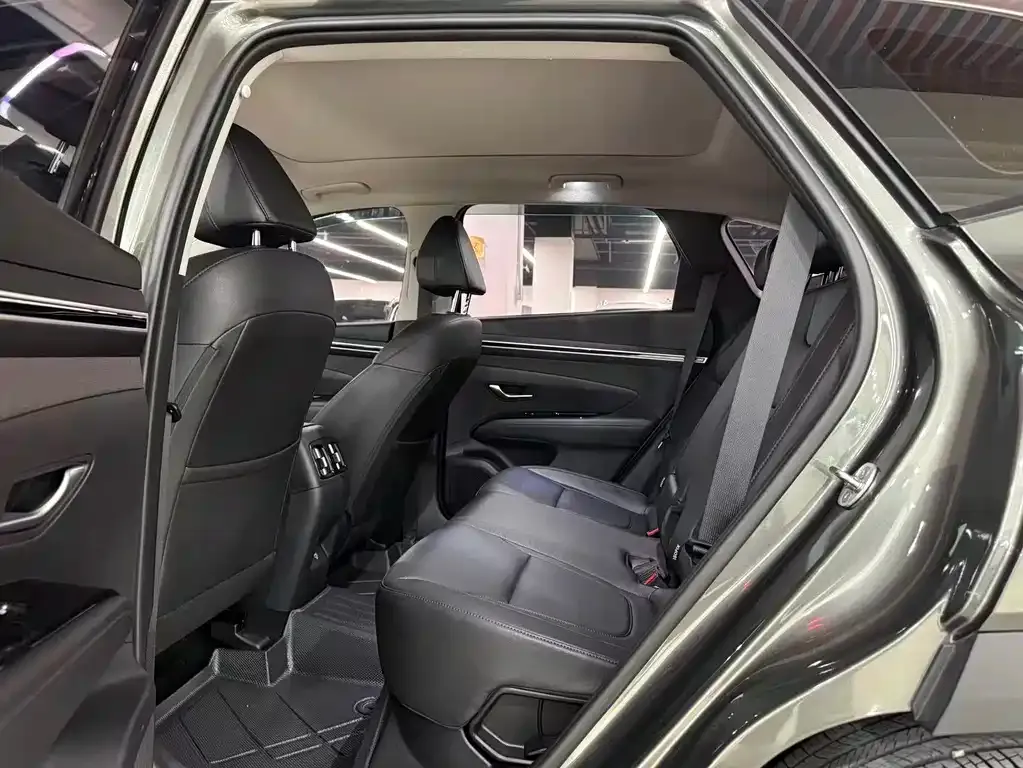 Hyundai Tucson 2023 из CN, фото 5