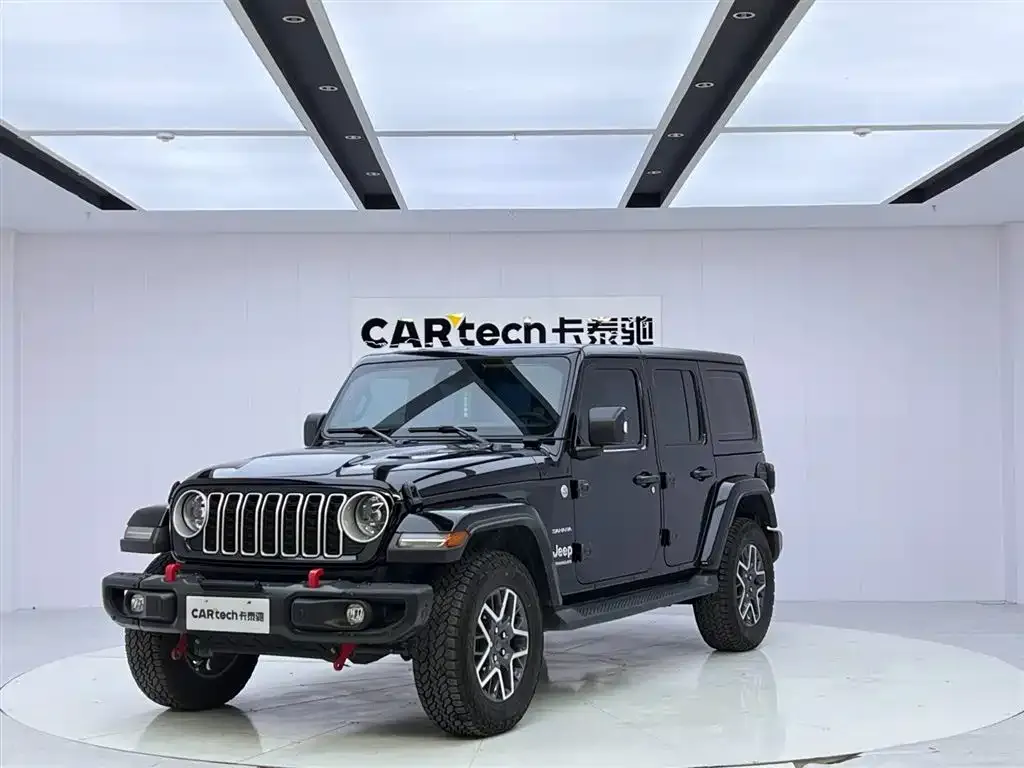 Jeep Wrangler 2024 из CN, фото 1