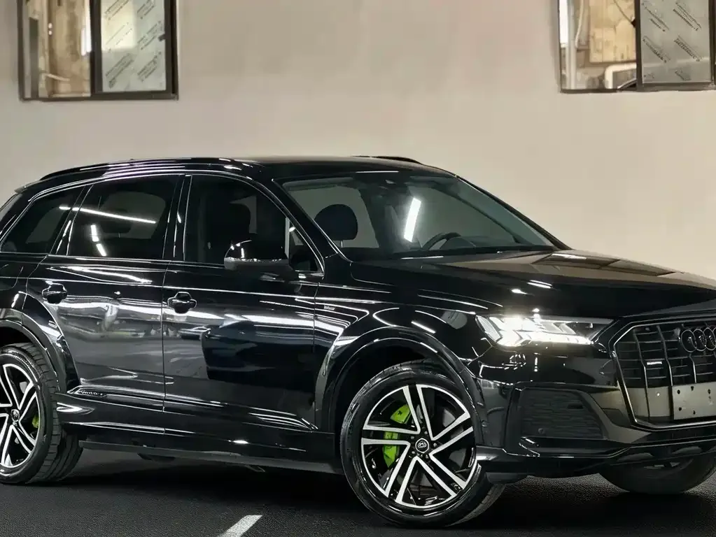 Audi Q7 2024 из CN, фото 6