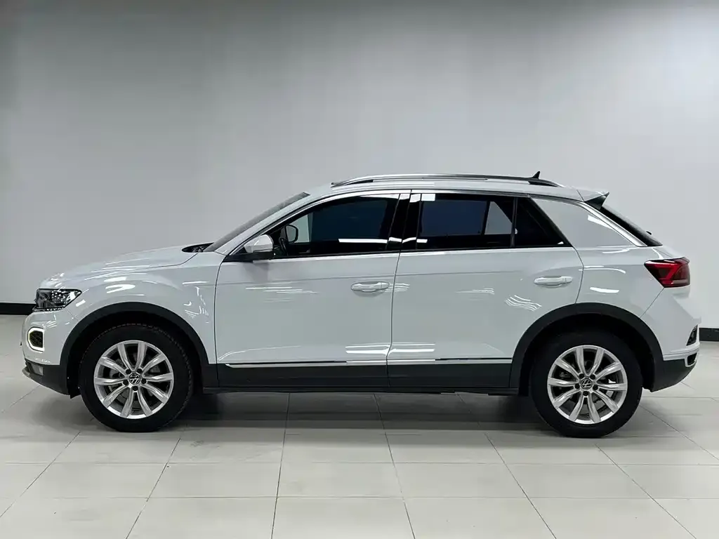 Volkswagen T-Roc 2023 из CN, фото 9