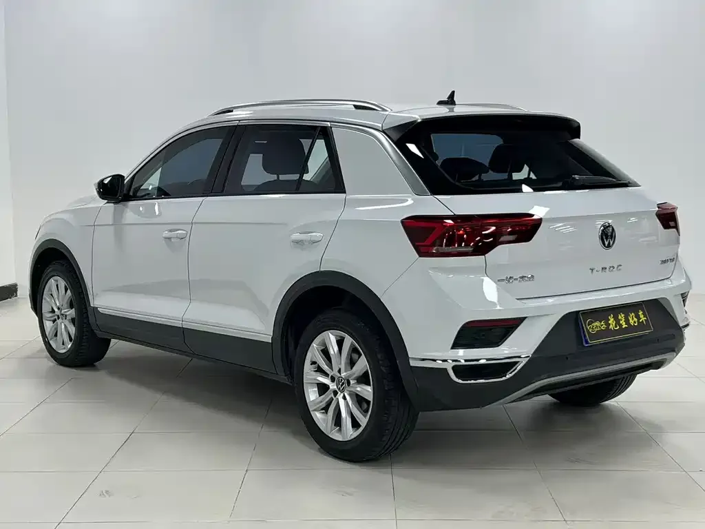 Volkswagen T-Roc 2023 из CN, фото 7
