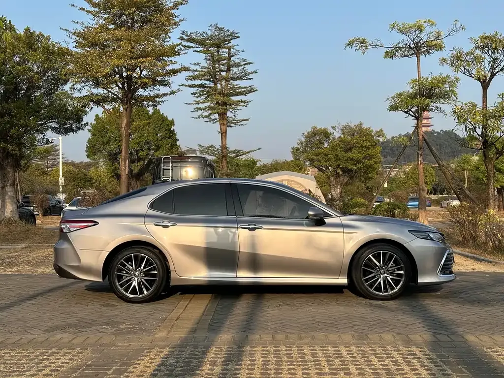Toyota Camry 2022 из CN, фото 8
