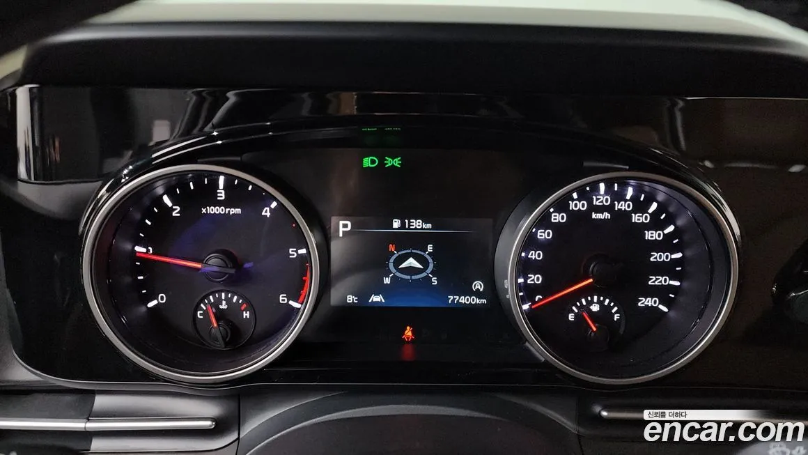 Kia Carnival — фото 10