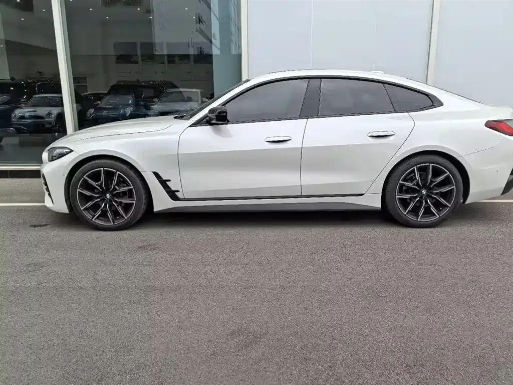 BMW 4 Series 2023 из CN, фото 4