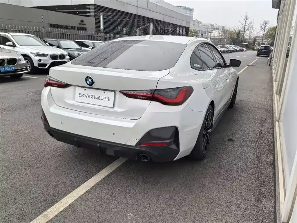 BMW 4 Series 2023 из CN, фото 8