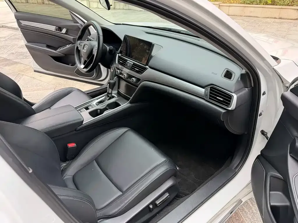 Honda Accord 2022 из CN, фото 4