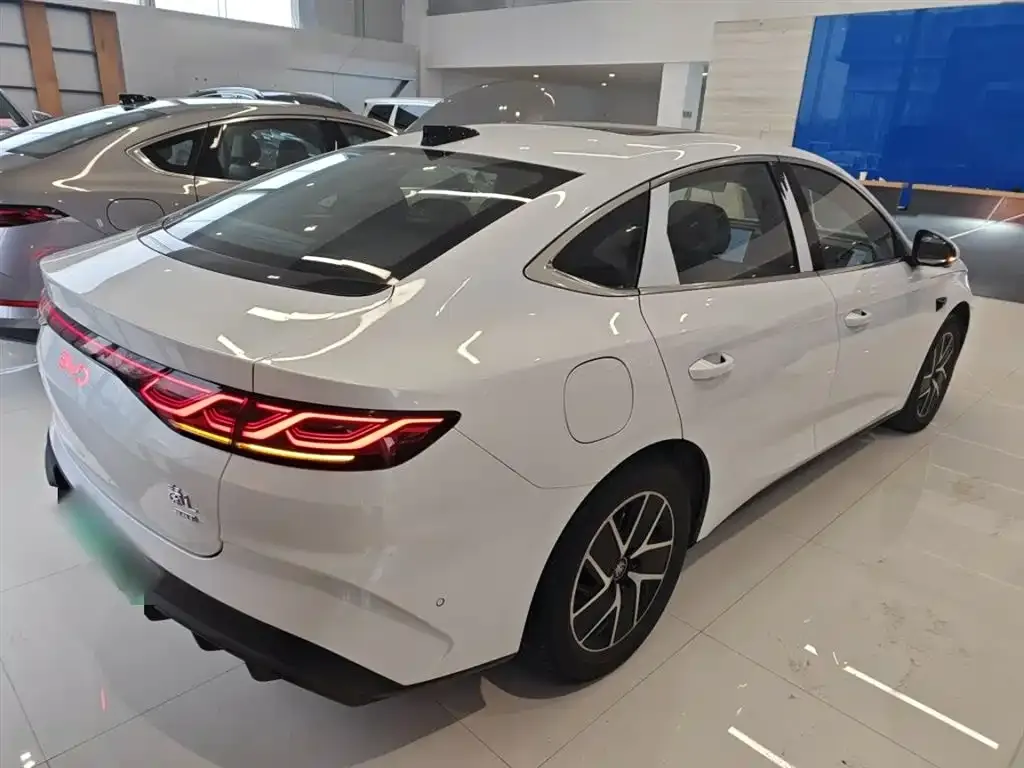 BYD Qin L — фото 7