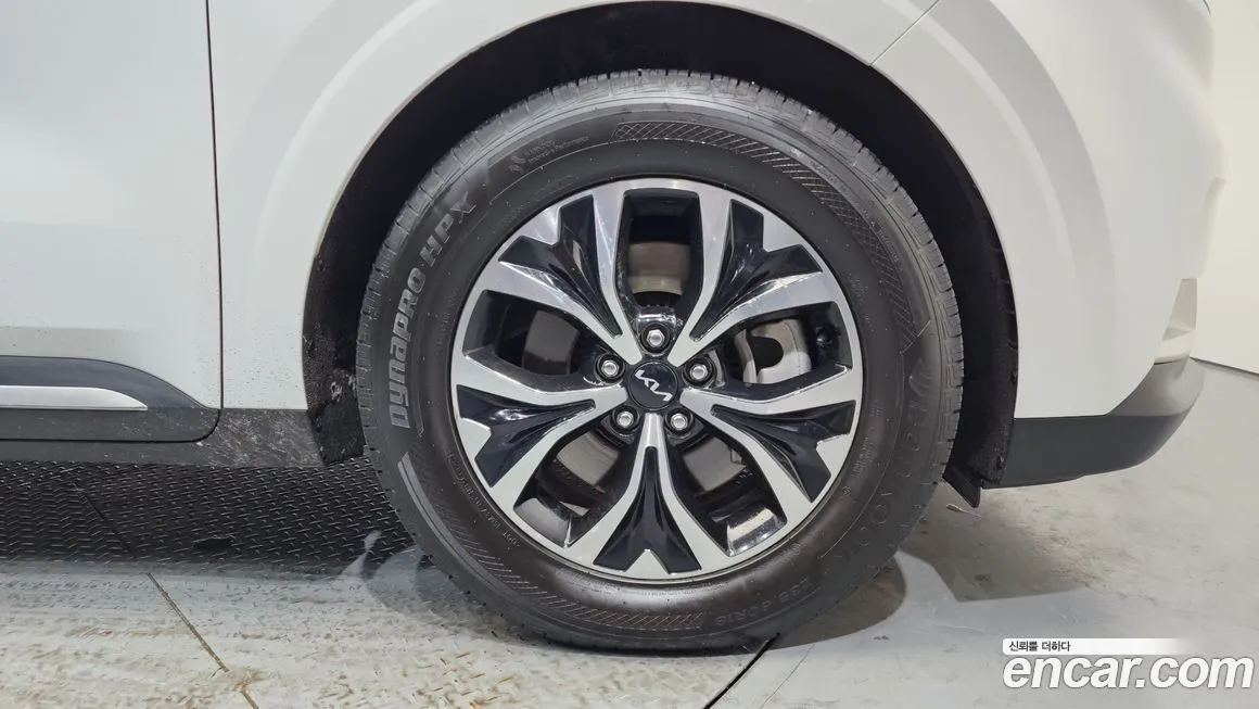 Kia Carnival 2023 из KR, фото 2