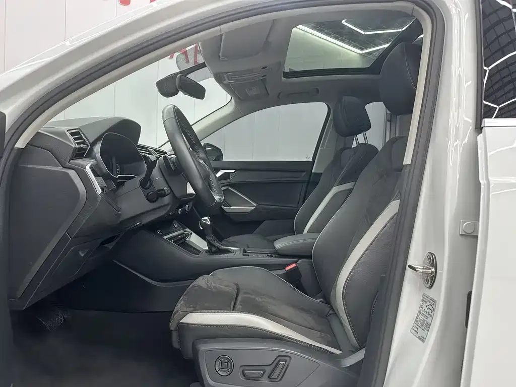Audi Q3 2022 из CN, фото 2