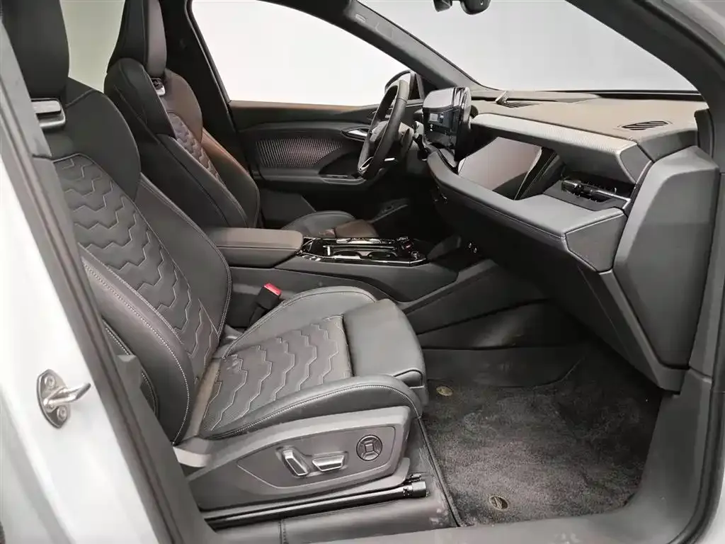 Audi Q6L e-tron 2025 из CN, фото 9