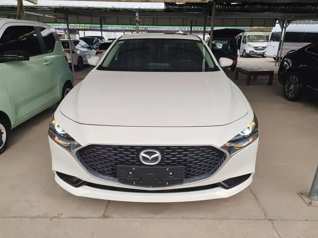 Mazda 3 Axela 2021 из CN, фото 4