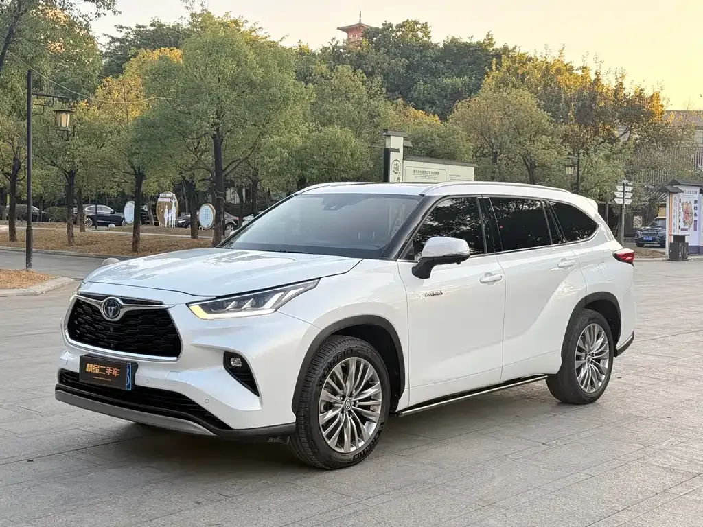 Toyota Highlander 2022 из CN, фото 1