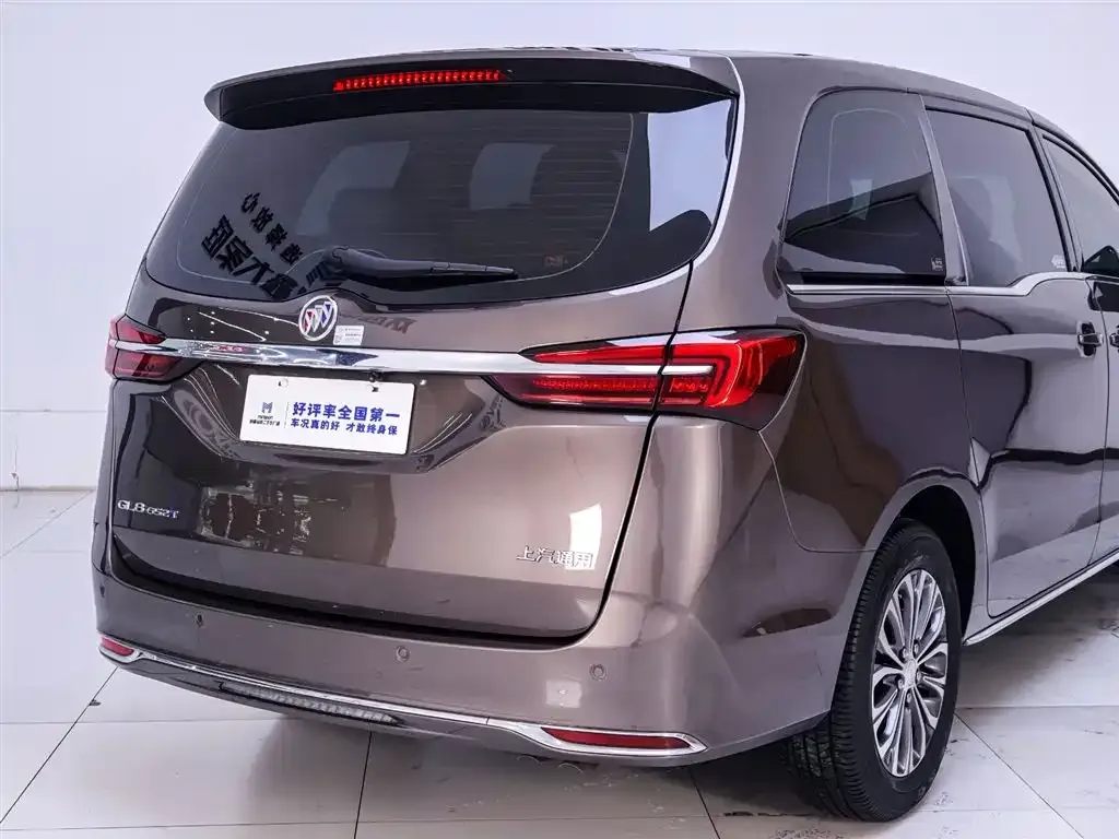 Buick GL8 2022 из CN, фото 2