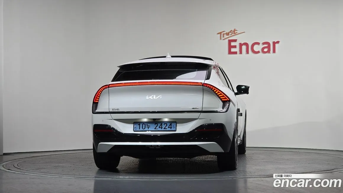 Kia EV6 — фото 5
