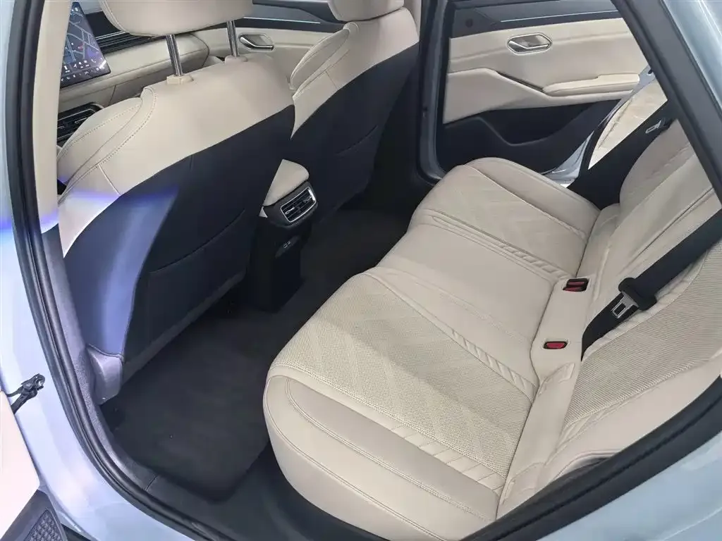 BYD Qin L 2025 из CN, фото 7
