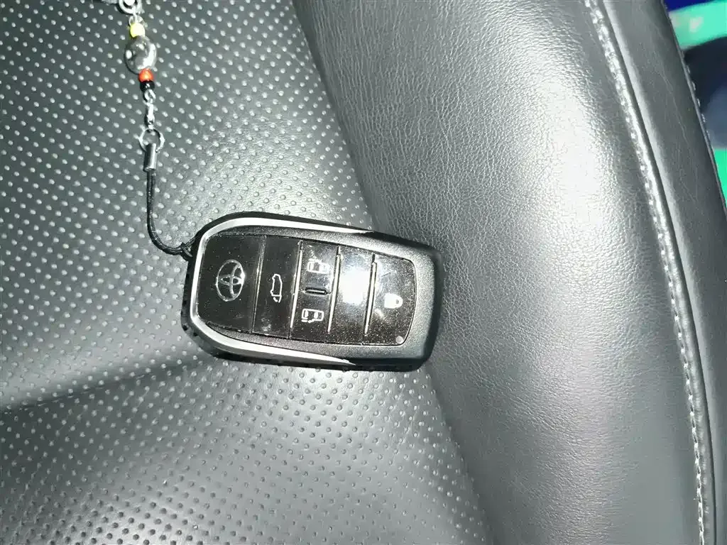 Toyota Vellfire 2022 из CN, фото 7