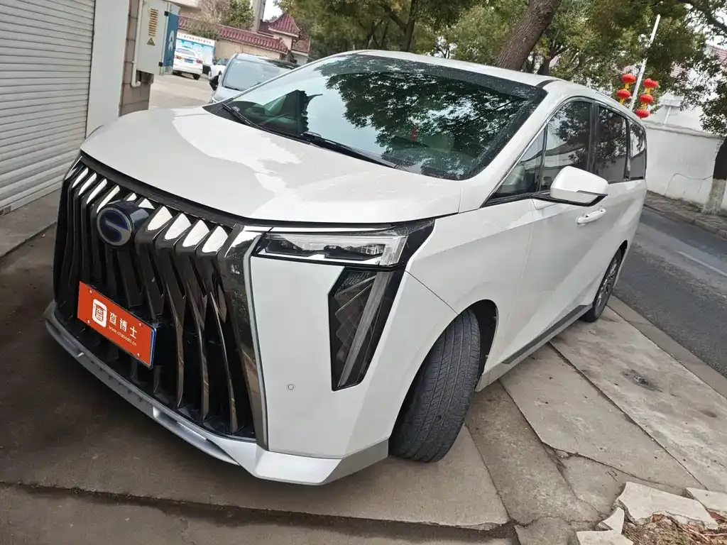 GAC Motor Trumpchi M8 — фото 1