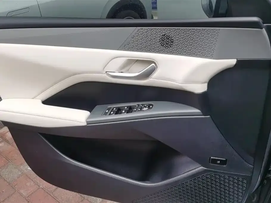 BYD Qin PLUS 2025 из CN, фото 6