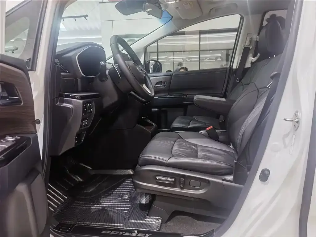 Honda Odyssey 2023 из CN, фото 8