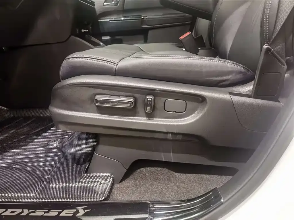 Honda Odyssey 2023 из CN, фото 10