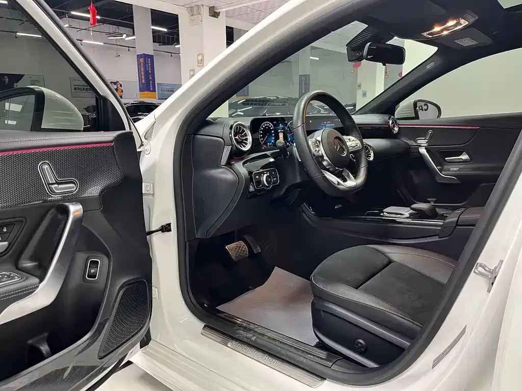 Mercedes-Benz A-Class 2022 из CN, фото 6