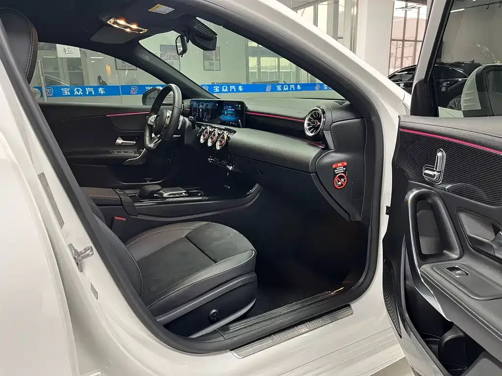 Mercedes-Benz A-Class 2022 из CN, фото 8